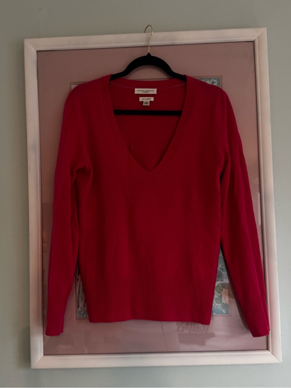 Banana Republic Bright Pink V-Neck Sweater - Women's